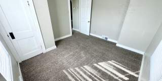 2 Bed / 1 Bath House Off North Main Street Gallery 10