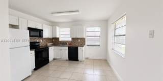 407 NW 7th Ct Gallery 1