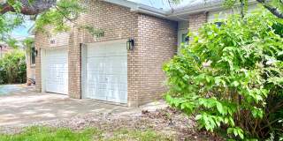 Beautiful 2 Bed/1 Bath Ranch Style Townhome! Gallery 1