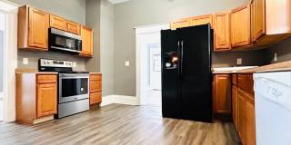 Single Family Home with Bonus Room & Loft! Gallery 5