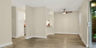 Avana at South Station Gallery 16