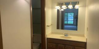 10411 Cedar Lake Road South 10411 Cedar Lake Road South Gallery 3