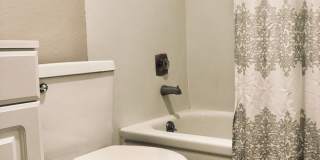 Highly Desirable Corner End-Unit in the Fairwood Area of Renton! Gallery 11
