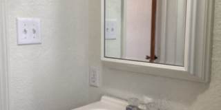 Comfortable 1 bedroom! Gallery 7