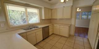 8598 Meadowbrook Dr Gallery 9