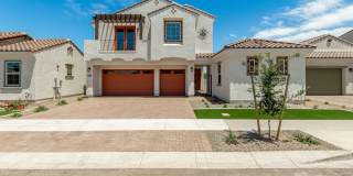 Gilbert Large 5 Bed 4.5 Bath Home with Gilbert Large 5 Bed 4.5 Bath Home with Gallery 1