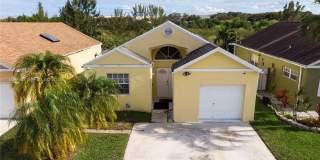 9936 W Daffodil Ln Gallery 1