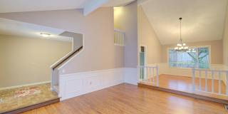 4Bd/2.5Ba Redmond Home Gallery 4