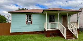 Freshly Renovated 2/1 in Marianna with Large Fenced Back Yard Gallery 1