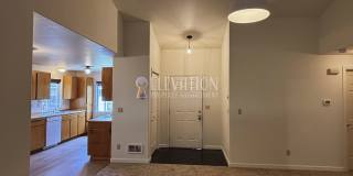 3BR single-level rancher in SE Bend with large fully-fenced backyard Gallery 4