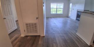 2 bedroom 2 bathroom with washer and dryer in Vantage Point Gallery 12