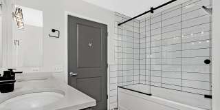 511 West Division Street - 1Unit 706 Gallery 10