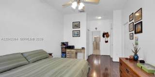 2405 SE 5th Ct Gallery 24