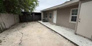 Updated 3BR w/ Hardwood Floors, Walk-In Shower & Stainless Steel Kitchen Gallery 11