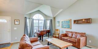Gorgeous Home in Pronghorn Meadows! Gallery 9