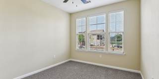 Overlook at Stone Oak Park Apartments Gallery 19