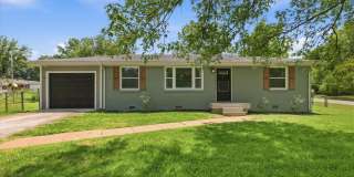 Pet Friendly Three Bedroom! Pet Friendly Three Bedroom! Gallery 1