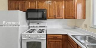 2324 Woodbrook Circle North Gallery 3