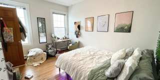 No Fee, Fantastic Apt for NEU students!  Laundry in Building.  Spacious, Sunny, Youtube Video attached Gallery 7