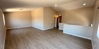 Large Avondale Home W/ Full Bedroom Downstairs and a huge loft! Large Avondale Home W/ Full Bedroom Downstairs and a huge loft! Gallery 15