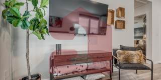 208 East Mosier Street Gallery 15