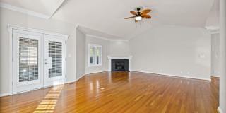 3 Bedroom 2 Bath Pet Friendly Home For Rent with Community Pool Access! Gallery 11