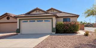 Freshly renovated cul-de-sac corner lot home Gallery 1
