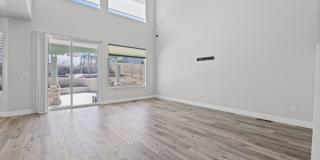 Large luxurious house with view of beautiful Utah Lake! Gallery 39