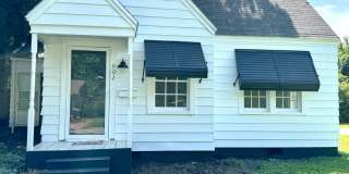 2 Bedroom 1 Bath with Hardwoods for Rent Gallery 1