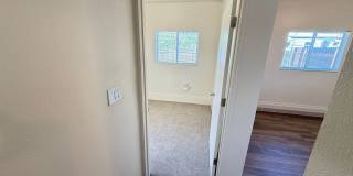 Updated 3-bedroom, 1 bath triplex in Springfield! Gallery 12