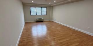 185 W Park Avenue unit: 209 Gallery 15