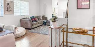 1521 W 37th Place Gallery 14