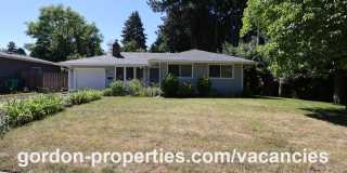 SE Garrett Dr - Milwaukie 3 bedroom with hardwood floors SE Garrett Dr - Milwaukie 3 bedroom with hardwood floors Gallery 4