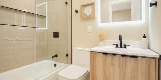 1399 NE 38th Street, Oakland Park, FL 33334 Gallery 20