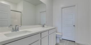 600 N Carriage Hill Drive Gallery 33