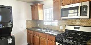 654 W 21st Gallery 8