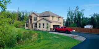 Beautiful & Modern, Warm & Cozy 4 bed 3 bath heated garage home! Gallery 1