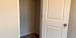 Room in 4 Bedroom Townhome at Lawyers Rd Gallery 10