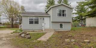 Bright & Updated 4-Bedroom Home Close to Everything Gallery 1