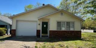 *Showings Begin Soon* Easy Living! 2BR/1.5BA with Garage & Lawn Care Included *No Pets* Gallery 1