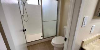 Spacious 3 bedroom 2.5 bath Condo for rent in Woodland Hills! Gallery 21