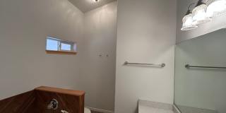 4 Bed, 2 Bath, 2 Car Garage For Rent! Gallery 25