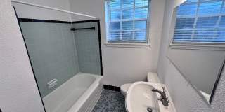 *** TWO WEEKS FREE*** Live Close to Everything – 1BR in Southside Jax Gallery 9