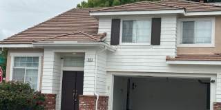 Stunning 3 Bed 3 Bath Duplex in Placentia with Open Floor Plan and Vaulted Ceilings. Gallery 21