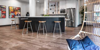 LINQ LINQ Gallery 28