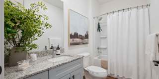 Farmhouse Luxury Apartments Gallery 14