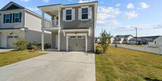 Where Natural Light Meets Modern Style – 3BR Home in Savannah Gallery 1