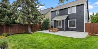 Beautiful SE Bend Home | Spacious Floorplan | Fenced Backyard | Near Parks & Trails Gallery 40