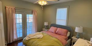 819 Hidalgo Street Gallery 23