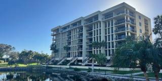2026 BEACH RENTAL- 2/2 Condo WITH PRIVATE ENTRY - BEACH PLACE - STEPS THE BEACH!! Gallery 1